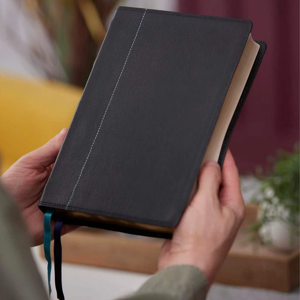 Encountering God Study Bible: Insights from Blackaby Ministries on Living Our Faith (Genuine Leather)